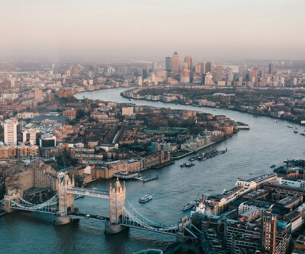 London business district skyline